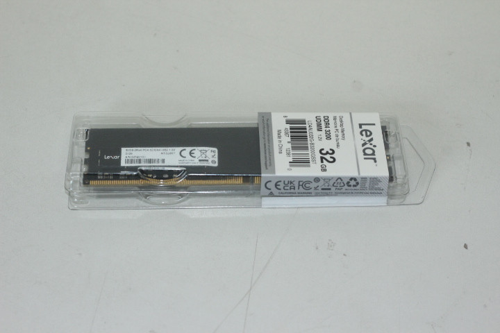 SALE OUT. Lexar DDR4 32GB 288 PIN U-DIMM 3200Mbps, CL19, 1.2V- BLISTER Package | Lexar | 32 GB | DDR4 | 3200 MHz | PC/server | Registered No | ECC No | DAMAGED SEAL
