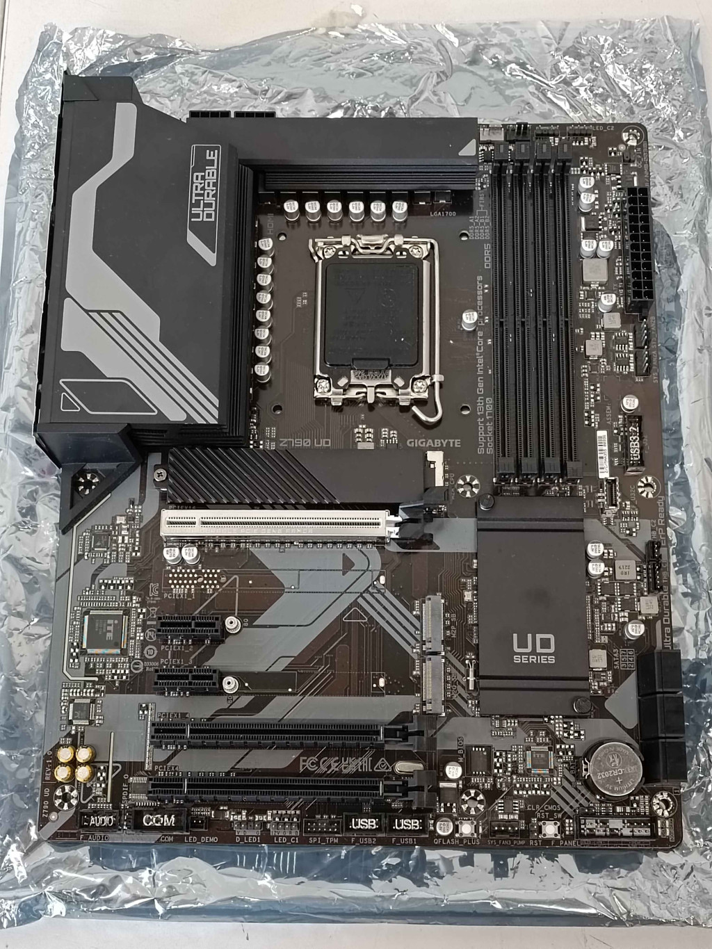 SALE OUT. GIGABYTE Z790 UD 1.0 M/B | Gigabyte | Z790 UD 1.0 M/B | Processor family Intel | Processor socket  LGA1700 | DDR5 DIMM | Memory slots 4 | Supported hard disk drive interfaces 	SATA, M.2 | Number of SATA connectors 6 | Chipset Intel Z790 Express | ATX | USED, REFURBISHED, WITHOUT ORIGINAL PACKAGING AND ACCESSORIES, ONLY BACKPLATE INCLUDED