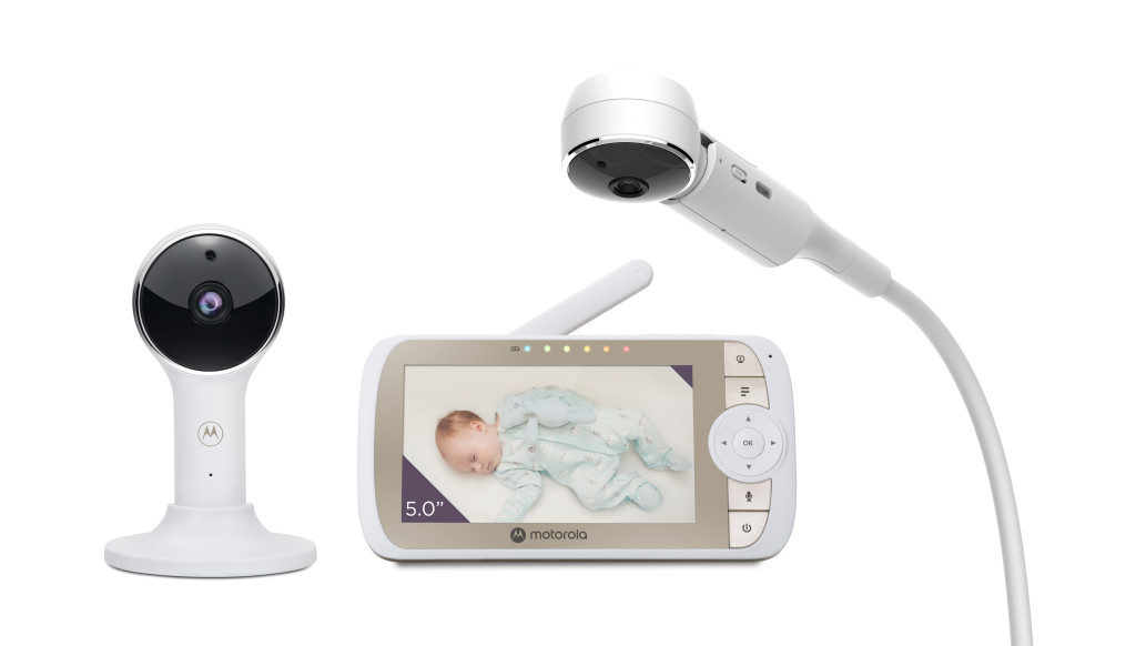 Motorola | Full HD Wi-Fi Video Baby Monitor with Crib Mount | VM65X CONNECT 5.0" | 5.0" LCD colour display with 480 x 272 resolution; Lullabies; Room temperature monitoring; Infrared night vision; LED sound level indicator; Wi-Fi connectivity for on-the-go viewing; 2.4GHz FHSS  wireless technology for in-home viewing; Digital pan, tilt and zoom; Hi