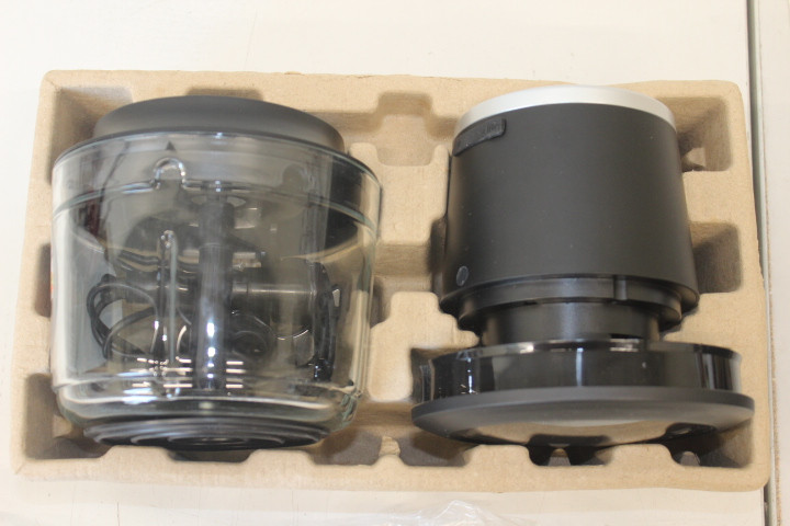 SALE OUT. Caso 01747 Chop & Go, Multi chopper, 200 W, 4 stainless steel blades, Emulsifying disc, Glass container 1 L, Black, UNPACKED, SCRATCHED TOP OF THE LID Caso Multi Chopper Chop & Go Caso Black 200 W UNPACKED, SCRATCHED TOP OF THE LID