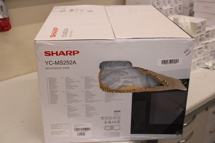 SALE OUT. Sharp YC-MS252AE-W Microwave Oven, 25 L capacity, White | Sharp | Microwave Oven | YC-MS252AE-W | Free standing | 25 L | 900 W | White | DAMAGED PACKAGING
