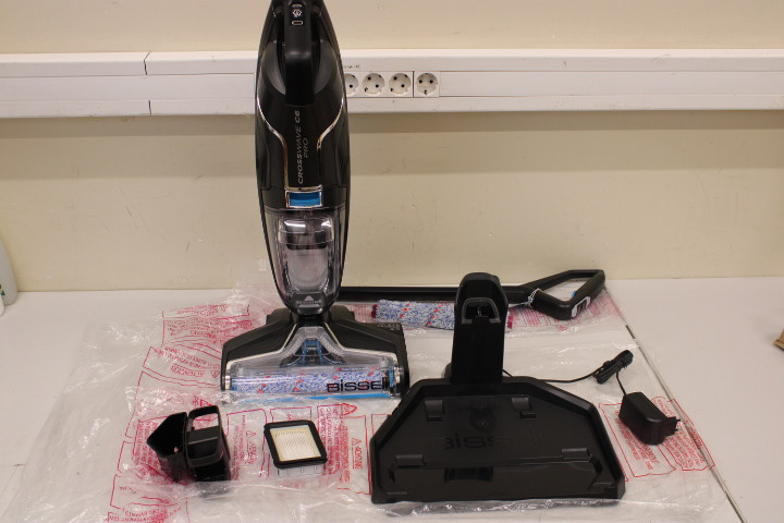 SALE OUT.  Bissell | Vacuum Cleaner | CrossWave C6 Cordless Pro | Cordless operating | Handstick | Washing function | 255 W | 36 V | Operating time (max) 25 min | Black/Titanium/Blue | Warranty 24 month(s) | USED,DIRTY,SCRATCHED