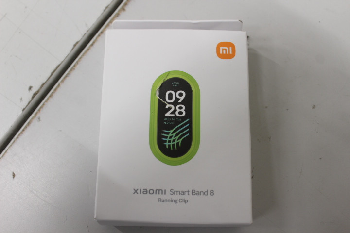 Xiaomi | Smart Band 8 Running Clip | Clip | Black/green | Black/Green | Strap material: PC, TPU | Supported data items: Step count, stride, cadence (SPM), pace, distance, cadence-pace ratio, ground contact time, flight time, flight ratio, pronation and supination, footstrike pattern, impact force, cadence (RPM); Applicable scenarios: Running, Cycli