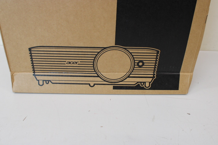 SALE OUT. Acer X1328WHN Projector, WXGA,1280x800, 5000lm, 20000:1, Black, DAMAGED PACKAGING | Acer | X1328WHn | WXGA (1280x800) | 5000 ANSI lumens | 20000:1 | Black | USED