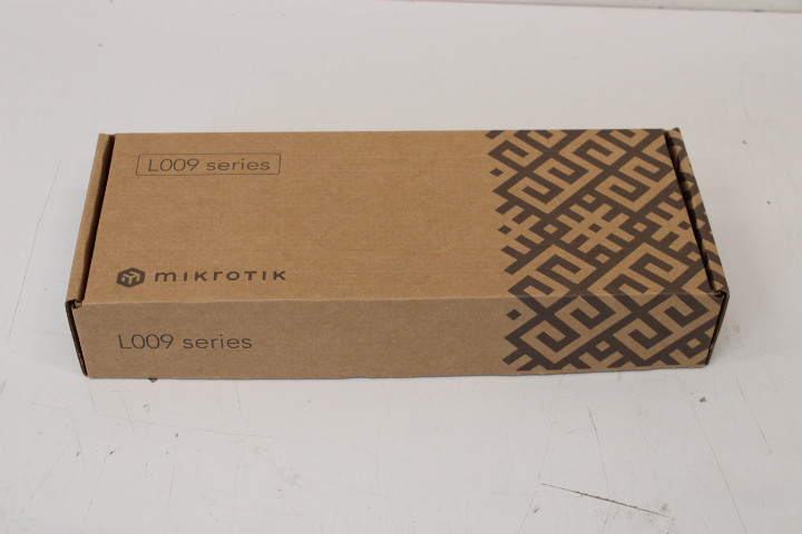 SALE OUT. MikroTik Router L009UiGS-2HaxD-IN, UNPACKED, USED | Router | L009UiGS-2HaxD-IN | 802.11ax | 10/100/1000 Mbit/s | Ethernet LAN (RJ-45) ports 8 | Mesh Support No | MU-MiMO No | No mobile broadband | Antenna type External | 1x USB 3.0 type A | 12 month(s) | UNPACKED, USED