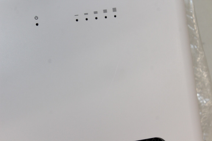 SALE OUT. MikroTik S53UG+5HaxD2HaxD-TC&EG18-EA - Chateau LTE18 ax | Chateau LTE18 ax | S53UG+5HaxD2HaxD-TC&EG18-EA | 802.11ax | 574 Mbit/s (2.4 GHz) / 1200 Mbit/s (5 GHz) Mbit/s | Ethernet LAN (RJ-45) ports 4 | 4G | 1 | SCRATCHED