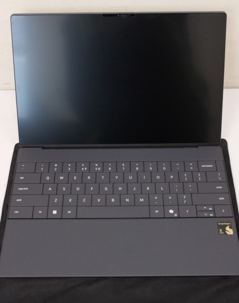 SALE OUT. Dell XPS 13 9345 FHD+ Snapdragon X Elite/32GB/1TB/Qualcomm Adreno/Win11 Pro/ENG kbd/3Y Onsite Warranty | Dell | XPS 13 9345 | Graphite | 13.4 " | FHD+ | 1920 x 1200 pixels | Anti-glare | Snapdragon X Elite | X1E-80-100 | 32 GB | LPDDR5X | Solid-state drive capacity 1000 GB | Qualcomm Adreno GPU | Windows 11 Pro | Bluetooth version 5.4 | K