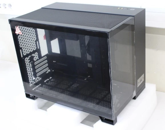 SALE OUT. Corsair 2500X Mid-Tower Dual Chamber PC Case, Black | Corsair | Dual Chamber PC Case | 2500X | Black | Mid Tower | SMALL PAINT DEFECT ON BOTTOM | Power supply included No