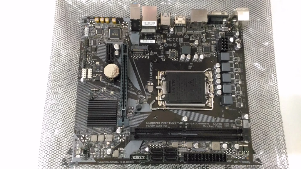SALE OUT. Gigabyte H610M S2H V2 1.0 DDR5 | Gigabyte H610M S2H V2 1.0 | Processor family Intel | Processor socket LGA1700 | DDR5 DIMM | Supported hard disk drive interfaces M.2, SATA | Number of SATA connectors 4 | USED, REFURBISHED