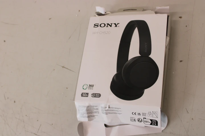 SALE OUT. Sony WH-CH520 Wireless Headphones, Black | Sony Wireless Headphones | WH-CH520 | Wireless | On-Ear | Microphone | DAMAGED PACKAGING, BENT HEADPHONE CABLE | Noise canceling | Wireless | Black