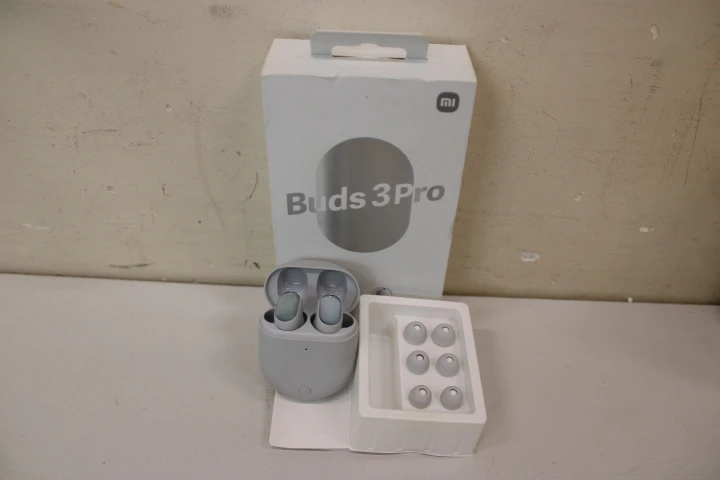 SALE OUT. Redmi Buds 3 Pro (Glacier Gray) | Xiaomi Redmi Buds 3 Pro | Built-in microphone | Bluetooth | Glacier Gray | DEMO, MISSING USB CALBE