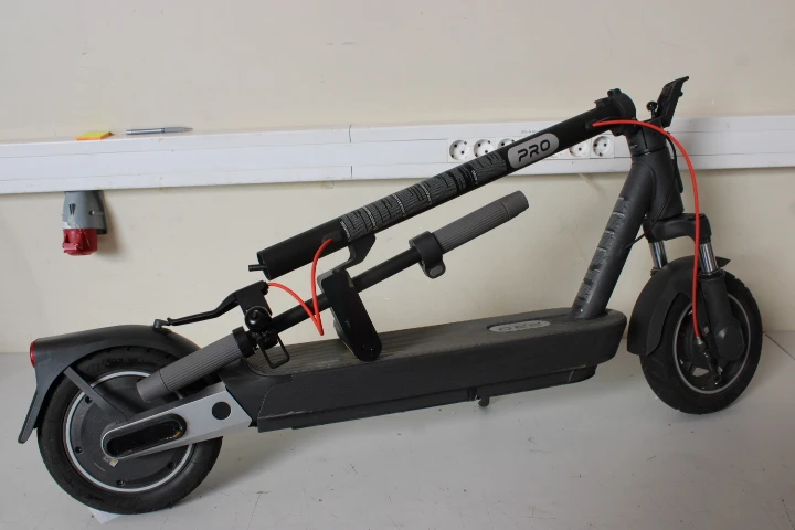 SALE OUT. Xiaomi Electric Scooter 5 Pro GL | Xiaomi | Electric Scooter 5 Pro GL | 25 kg/h | 10 " | Black | 24 month(s) | USED, SCRATCHED, DIRTY, MISSING REAR WHEEL REFLECTOR
