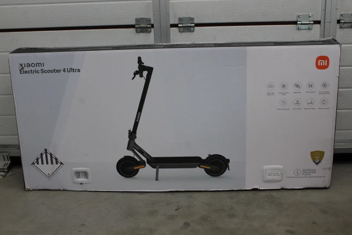 SALE OUT. Xiaomi Electric Scooter 4 Ultra EU | Xiaomi Electric Scooter 4 Ultra EU | 500 W | 25 km/h | 10 " | 6 month(s) | DEMO, MISSING HEXAGON WRENCH