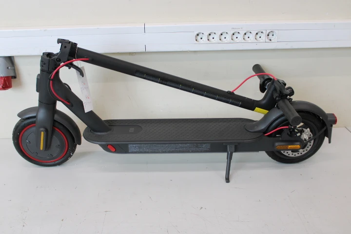 SALE OUT. Xiaomi Mi Electric Scooter Pro 2 (Black) | Xiaomi Mi Electric Scooter Pro 2 | 600 W | 25 km/h | 3 month(s) | Black | WITHOUT ORIGINAL PACKAGING, USED AS DEMO, LIGHT DAMAGES ON CHARGER