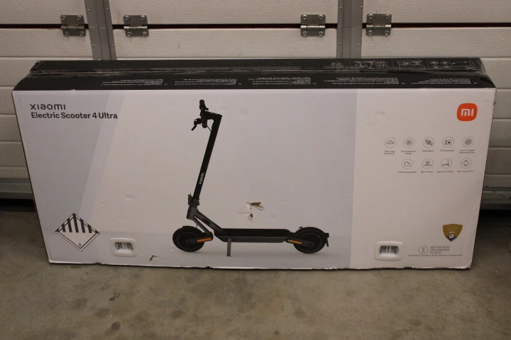 SALE OUT. Xiaomi Electric Scooter 4 Ultra EU | Xiaomi Electric Scooter 4 Ultra EU | 500 W | 25 km/h | 10 " | 6 month(s) | DEMO