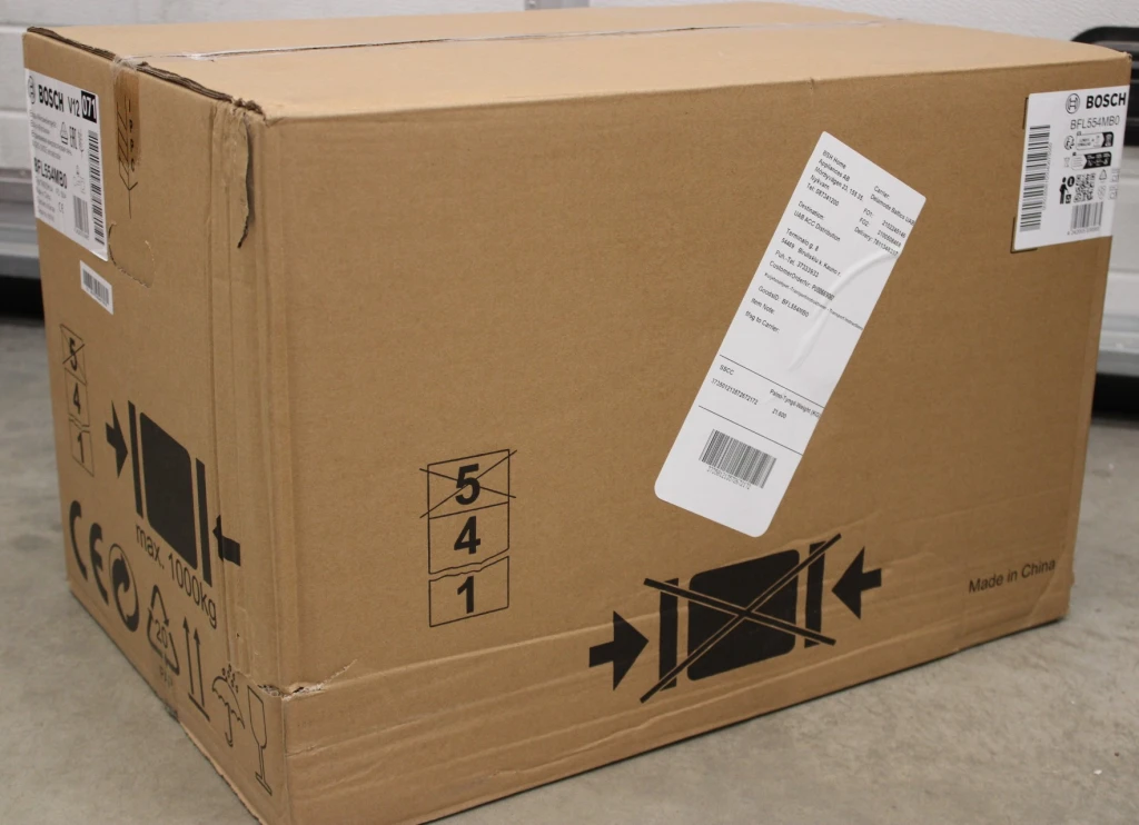 SALE OUT. Bosch BFL554MB0 Microwave Oven, Serie 6, Built-in, 900W, 25L, black | Bosch Microwave Oven | BFL554MB0 | Built-in | 31.5 L | 900 W | Black | DAMAGED PACKAGING