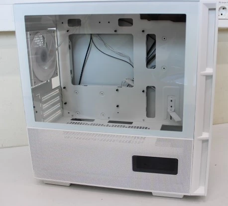 SALE OUT. Deepcool CH360 MID TOWER CASE, White | Deepcool | CH360 | White | Mid Tower | DEFECTIVE GLASS | Power supply included No | ATX PS2