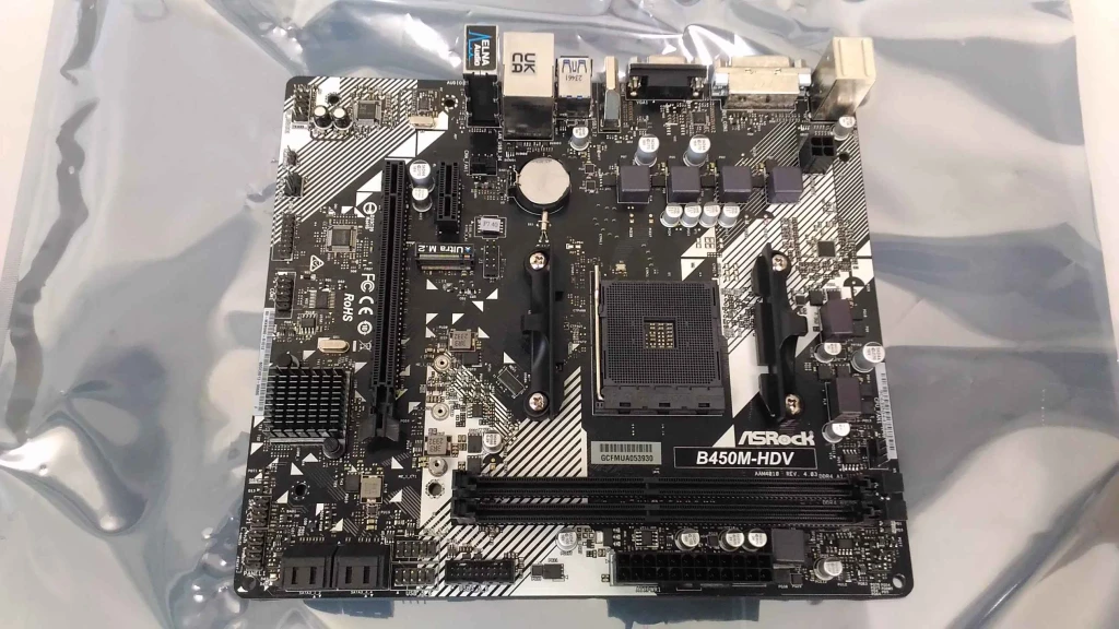 SALE OUT. ASRock B450M-HDV R4.0 B450/2DDR4/4SATA3 | ASRock B450M-HDV R4.0 | Processor family AMD | Processor socket AM4 | DDR4 DIMM | Memory slots 2 | Supported hard disk drive interfaces 	SATA, M.2 | Number of SATA connectors 4 | Chipset AMD Promontory B450 | Micro ATX | USED, REFURBISHED, WITHOUT ORIGINAL PACKAGING