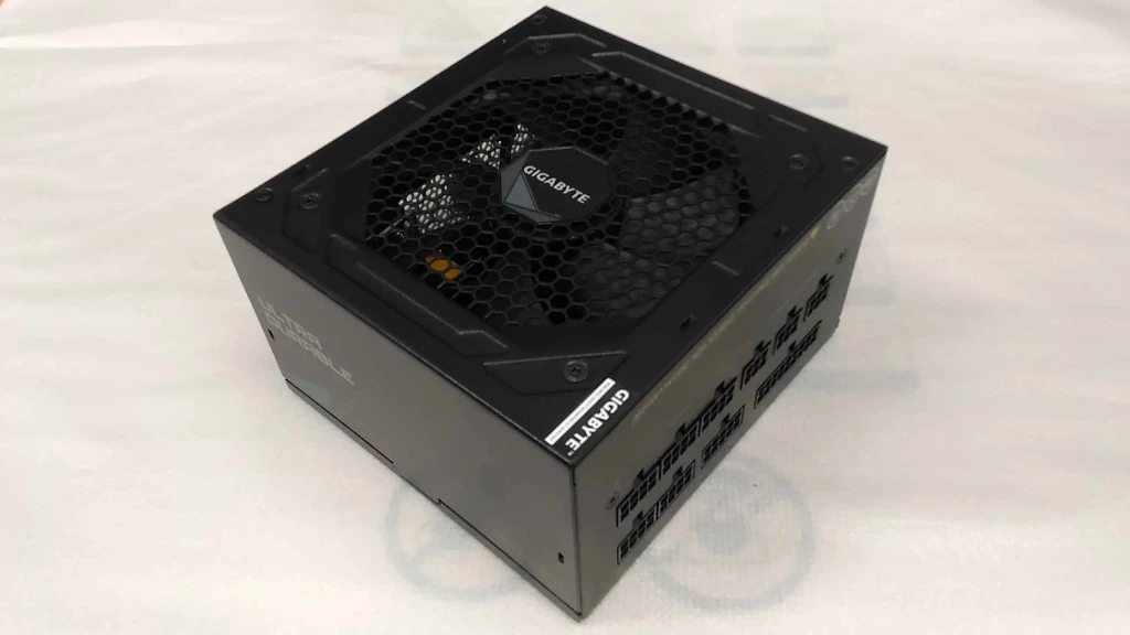 SALE OUT. GIGABYTE GP-UD850GM PSU | Gigabyte PSU | GP-UD850GM | USED, REFURBISHED, WITHOUT ORIGINAL PACKAGING AND MANUALS | 850 W