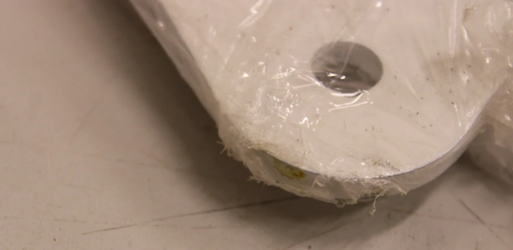 SALE OUT. EDBAK MSA02w-B Double Swing Arm Wall Mount for 10-29" Screens, White | EDBAK Wall mount | MSA02w-B | Tilt | 10-29 " | Maximum weight (capacity) 10 kg | DAMAGED PACKAGING, DAMAGED PAINT ON EDGES | White