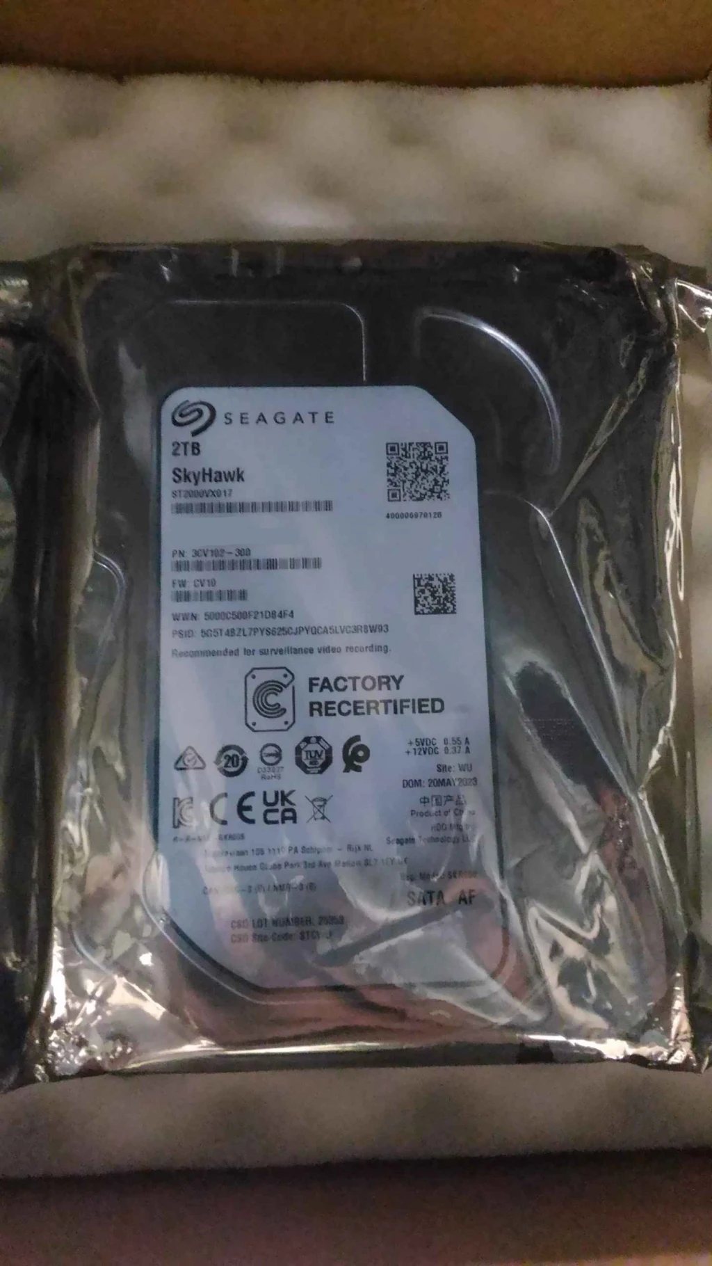 SALE OUT. SEAGATE ST2000VX017 SkyHawk Surveillance 2 TB, 256 MB, SATA 6Gb/s | Seagate ST2000VX017 SkyHawk Surveillance | 2000 GB | USED, REFURBISHED | 256 MB