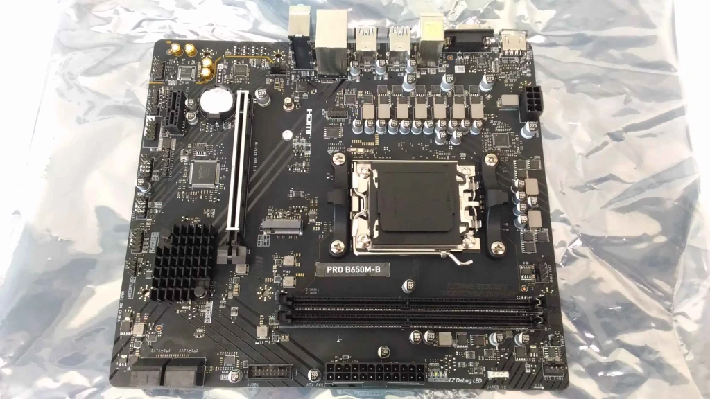 SALE OUT. MSI PRO B650M-B | MSI PRO B650M-B | Processor family AMD | Processor socket AM5 | DDR5 | Supported hard disk drive interfaces M.2, SATA | Number of SATA connectors 4 | USED, REFURBISHED, WITHOUT ACCESSORIES, ONLY BACKPANEL INCLUDED