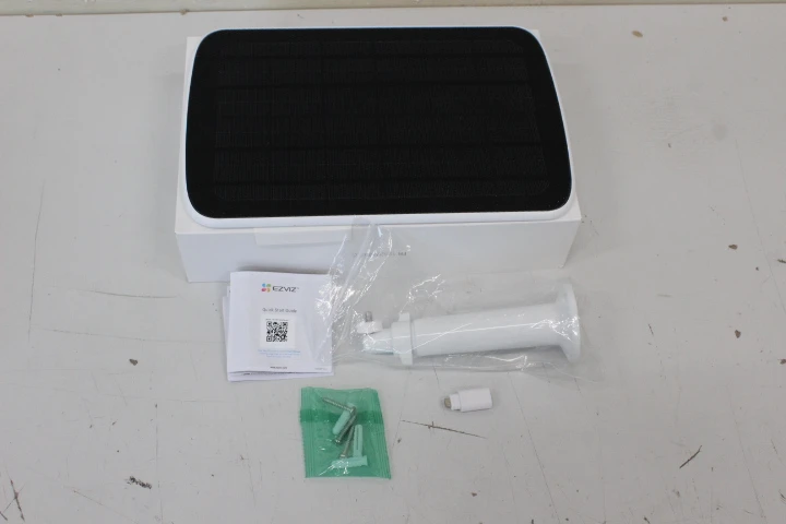SALE OUT. EZVIZ CS-CMT-Solar Panel-E, Solar Charging Panel for EB8 Camera | EZVIZ 35 month(s) | NO ORIGINAL PACKAGING