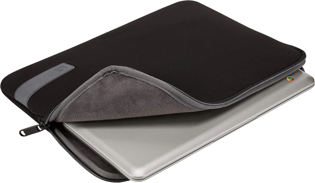 Case Logic REFPC113 BLACK Reflect Laptop Sleeve 13.3" | Case Logic