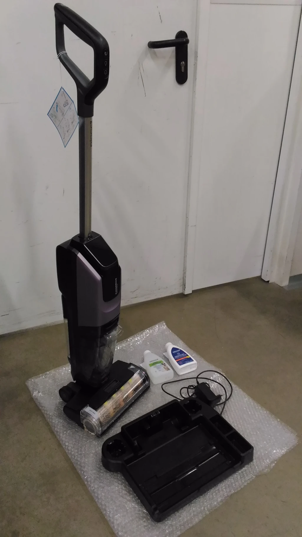 SALE OUT. Bissell CrossWave OmniForce EdgeFind Select Cordless | Bissell All-in One Multi-Surface Cleaner | CrossWave OmniForce EdgeFind Select | Cordless operating | Washing function | 25.9 V | Operating time (max) 45 min | Black/Silver | Warranty 24 month(s) | USED AS DEMO, DIRTY