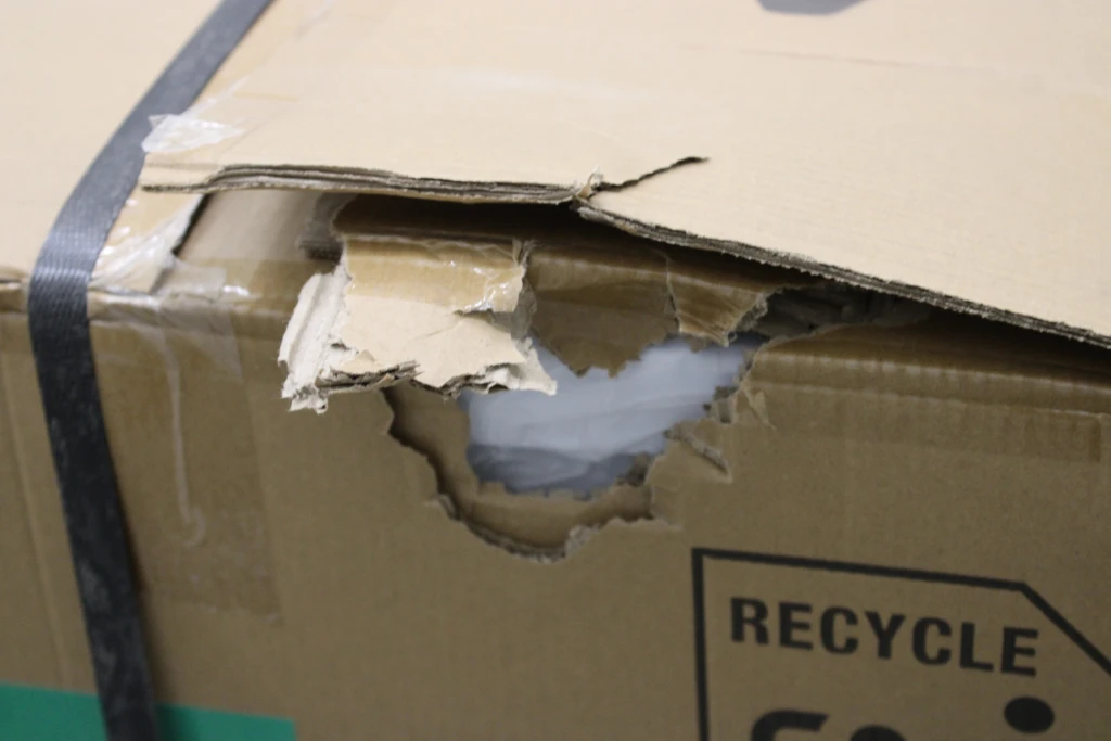 SALE OUT. Candy Refrigerator | COT1S45EW | Energy efficiency class E | Free standing | Larder | Height 84 cm | Fridge net capacity 91 L | Freezer net capacity 15 L | 39 dB | White | DAMAGED PACKAGING, DENT ON FRONT DOOR