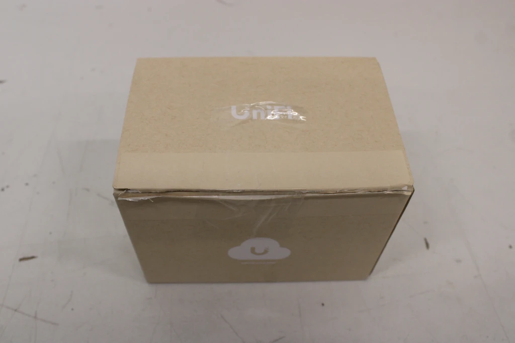 SALE OUT. Ubiquiti Ultra-compact and tamper-resistant 2K HD PoE camera with night vision designed for low-profile indoor security, white | Ubiquiti Ultra-compact and tamper-resistant 2K HD PoE camera with night vision | G5 Dome Ultra | 24 month(s) | Dome | 4 MP | Fixed | Power over Ethernet (PoE) | IK06 | UNPACKED, SCRATCHES ON BACK