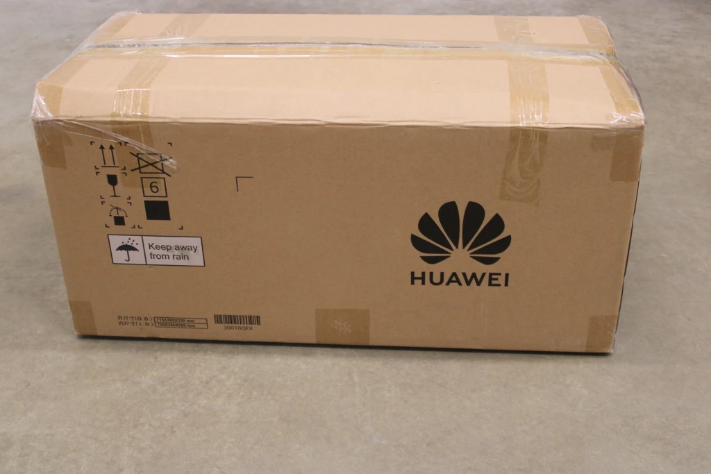 SALE OUT. Huawei Battery Module | LUNA2000-7-E1 | USED, DAMAGED PACKAGING, SCRETCHED CORPUSE, DAMAGED HOLDER PROTECTION